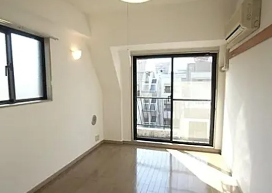居室・リビング　別部屋の画像を使用しております。