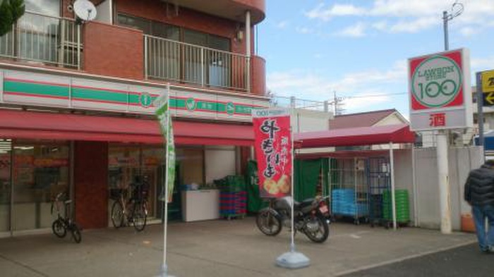 コンビニ　ローソンストア100（コンビニ）まで224m