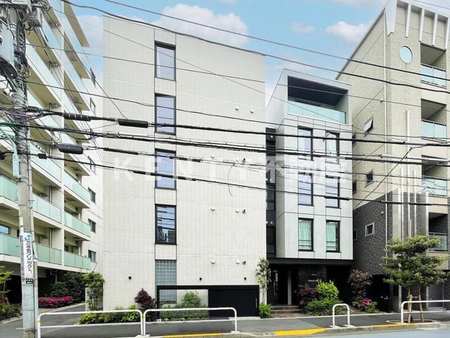 建物外観　外観は落ち着いています
