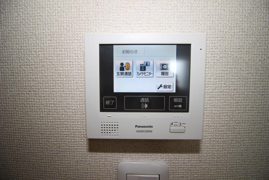 セキュリティ　同物件別号室を撮影（1Kタイプ）