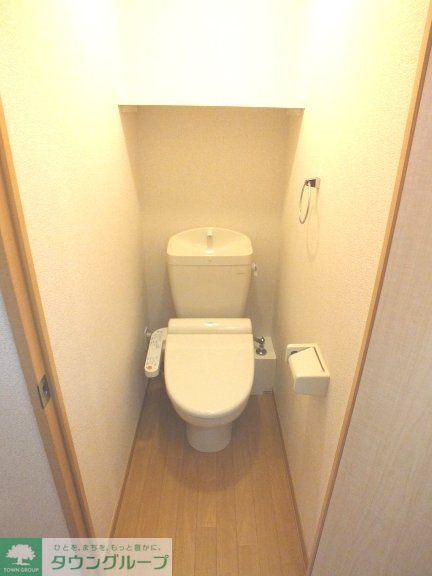 トイレ　温水洗浄便座