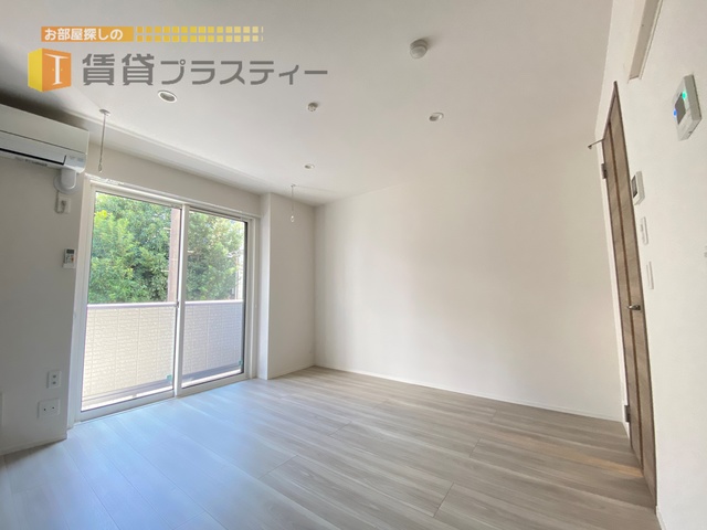 居室・リビング　一階ですが日当たり◎