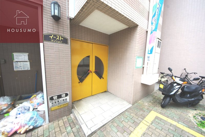 エントランス　ゆとりのあるエントランスです