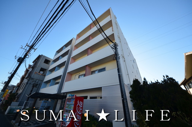 建物外観　～オシャレなマンション～