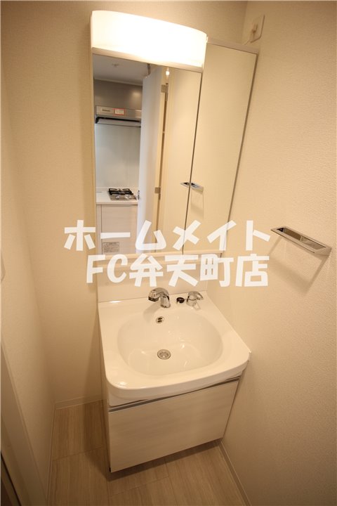 洗面設備　使いやすい洗面所です