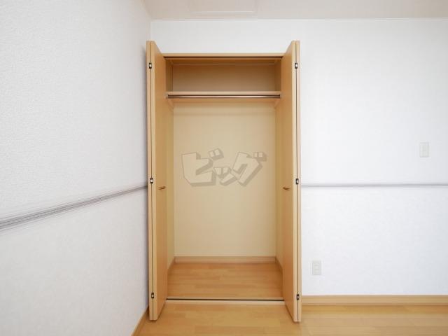 収納　衣類の収納に便利なクローゼットが付いています！