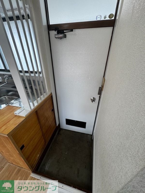 玄関　※別部屋参考写真　現況優先