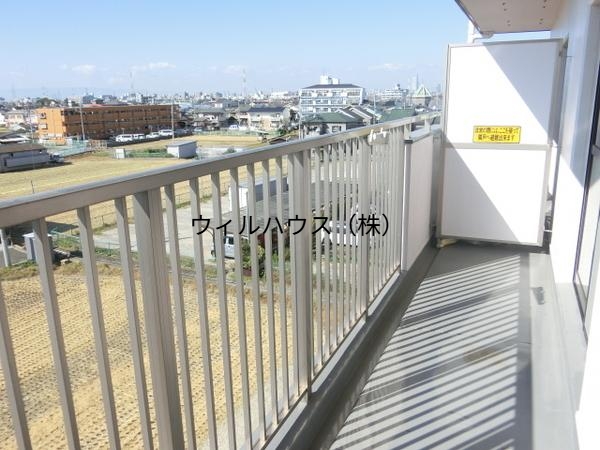 バルコニー　広々ベランダ！