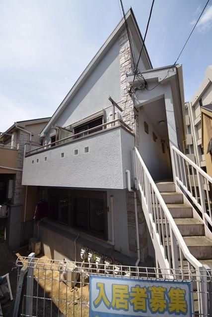 建物外観　★★駅から徒歩10分★★
