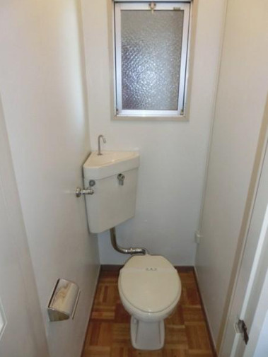 トイレ　コンパクトで使いやすいトイレです