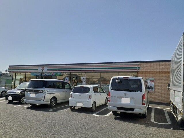 コンビニ　セブンイレブン　南外山店（コンビニ）まで350m