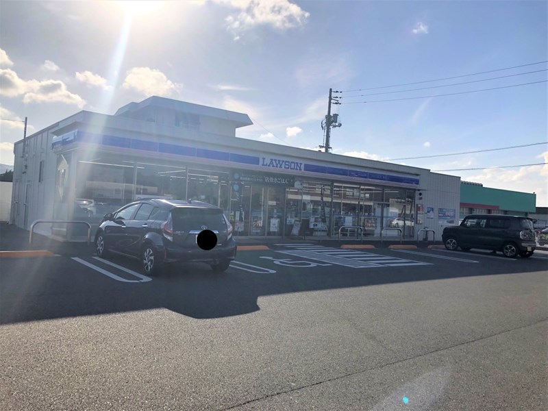 コンビニ　ローソン山口大内矢田南四丁目店（コンビニ）まで792m