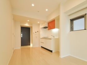 玄関　写真は同タイプ住居です