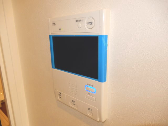 セキュリティ　TVモニター付インターホン 訪問者を確認できるので安心ですね