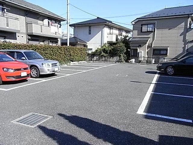 駐車場　★敷地内駐車場完備★