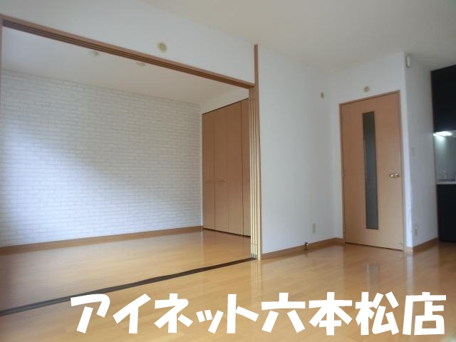 居室・リビング　広々としていいですね。