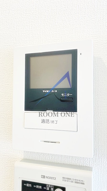 セキュリティ　モニター付きインターホンです。