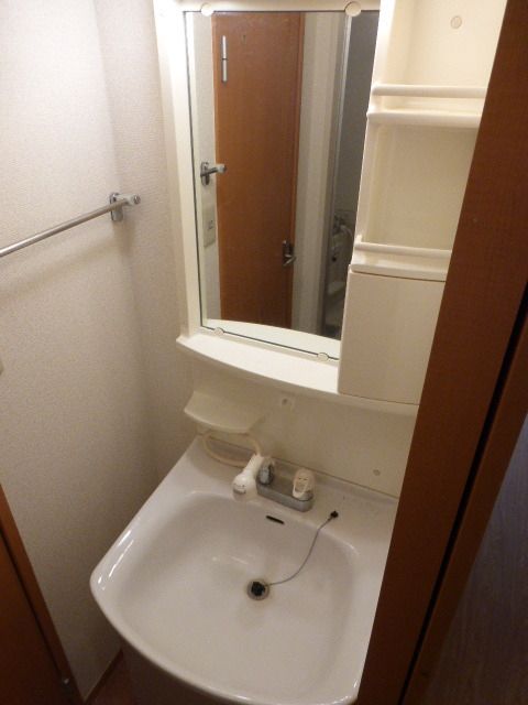 洗面設備　★忙しい朝に便利な独立洗面台です★