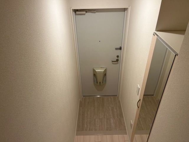 玄関　タウンハウジング調布店まで♪