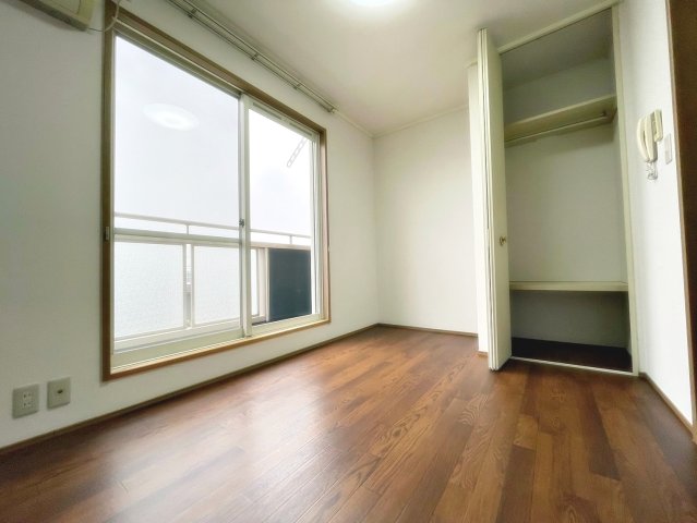 その他部屋・スペース　ゆったり過ごせる居間です
