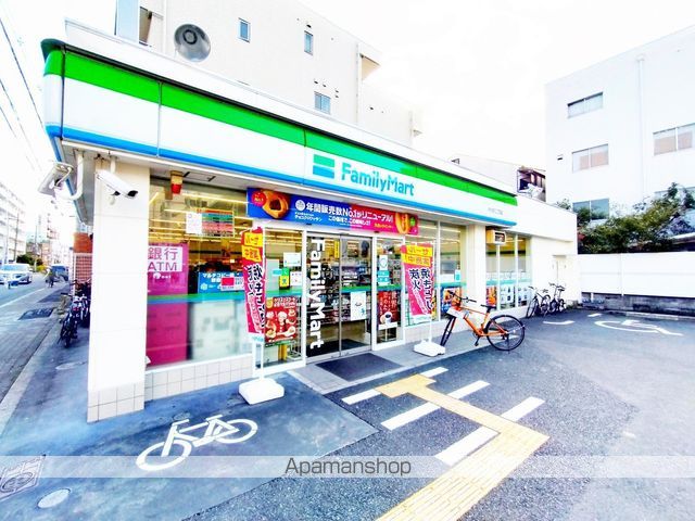 コンビニ　ファミリーマート（コンビニ）まで224m