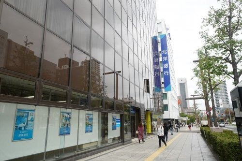 銀行　北洋銀行 札幌西支店（銀行）まで560m