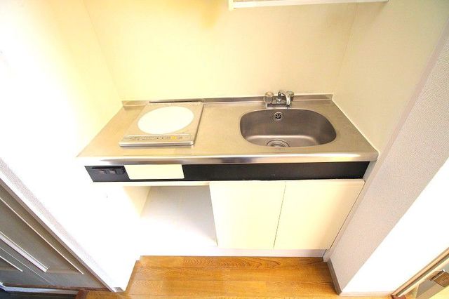 キッチン　※居住中の為、他室写真となります。