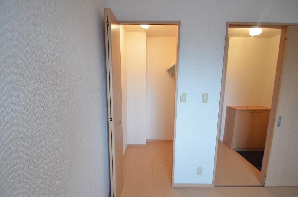 収納　クローゼット