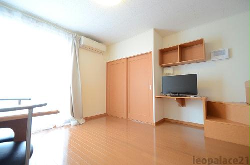 居室・リビング　実際のお部屋と異なる場合がございます。