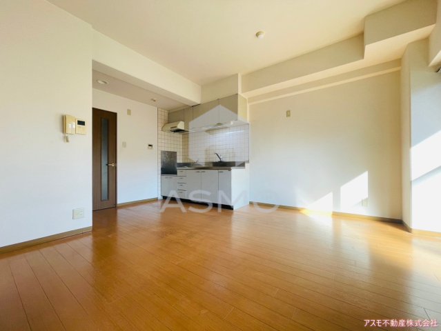 居室・リビング　同マンション別部屋　参考写真