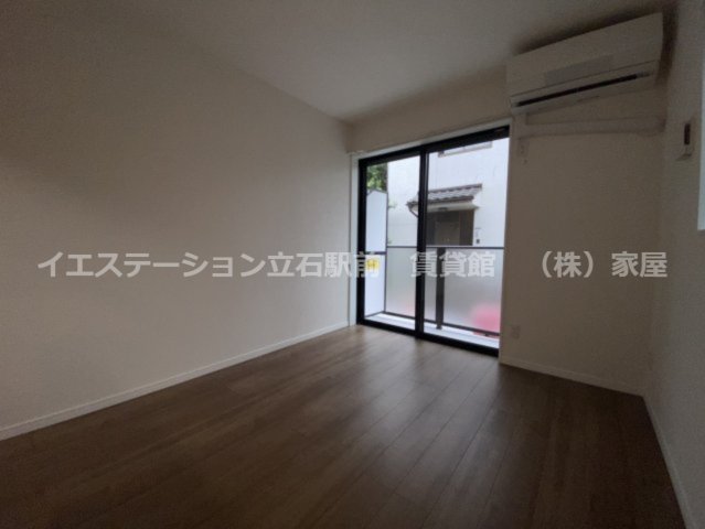 コンフォルディアの居間写真