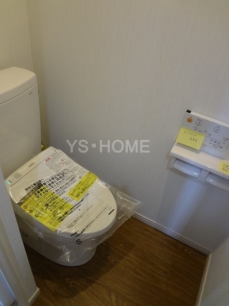 ＪＲ中央線 荻窪駅 徒歩15分 3階建 築41年のトイレ写真