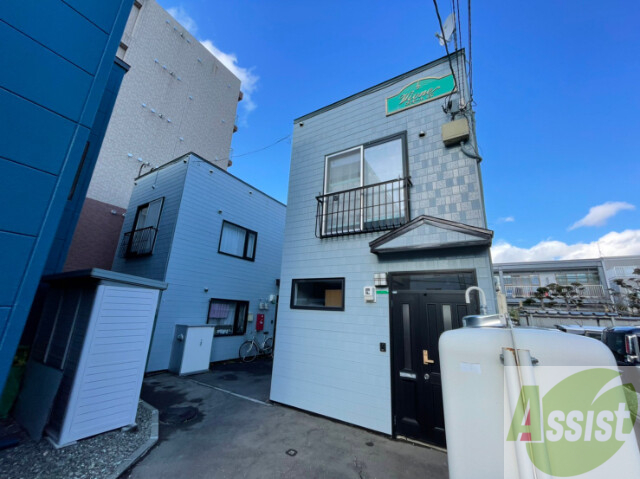 建物外観　札幌市中央区南１３条西「ヴィオーネ１３７」