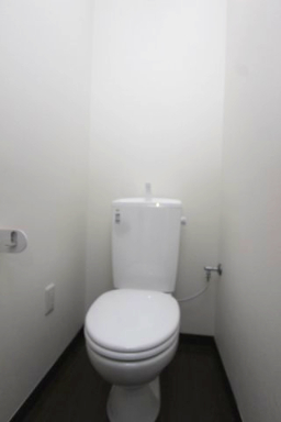 INSURANCE BLDG. XVIIIのトイレ写真