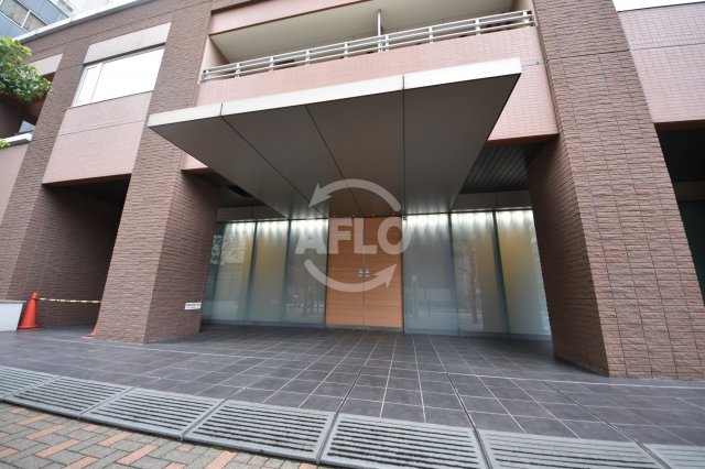 エントランス　ベルファース大阪新町　エントランス