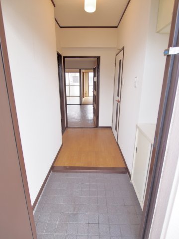 玄関　※同じ間取りの別部屋のお写真です※