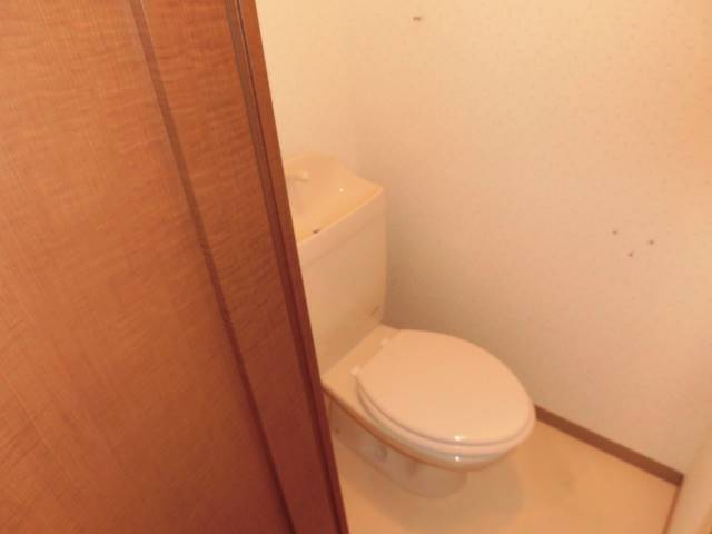フジパレスフォーゲルI番館のトイレ写真
