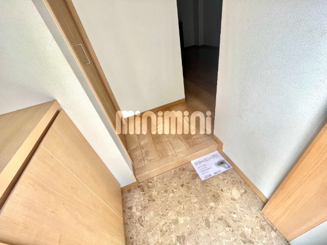 カンティーナ田園調布の玄関写真