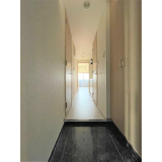 玄関　※画像は同物件別部屋です