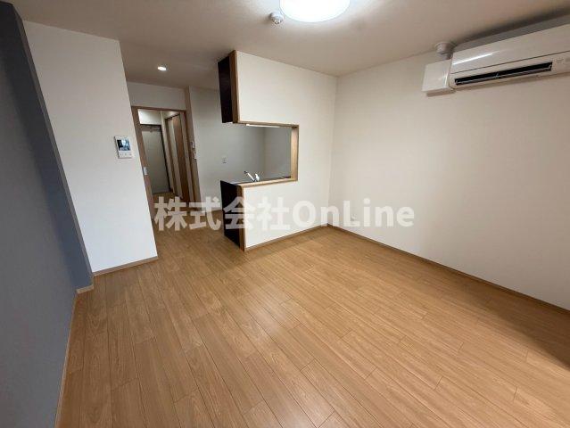 ローレルサウス若江西新町の居間写真