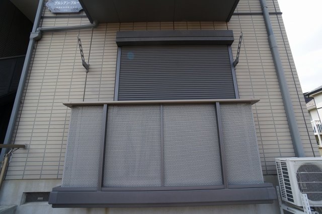 バルコニー　バルコニーシャッター有りです☆