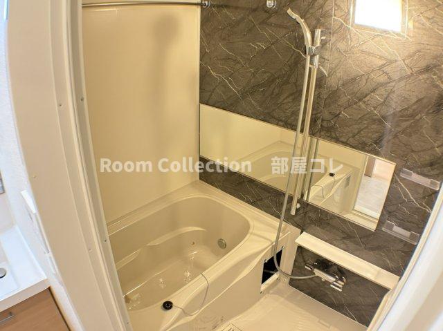 バス・シャワールーム　※同物件他部屋写真　反転の場合有　現状優先