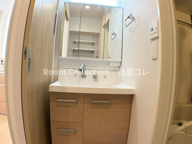 洗面設備　※同物件他部屋写真　反転の場合有　現状優先