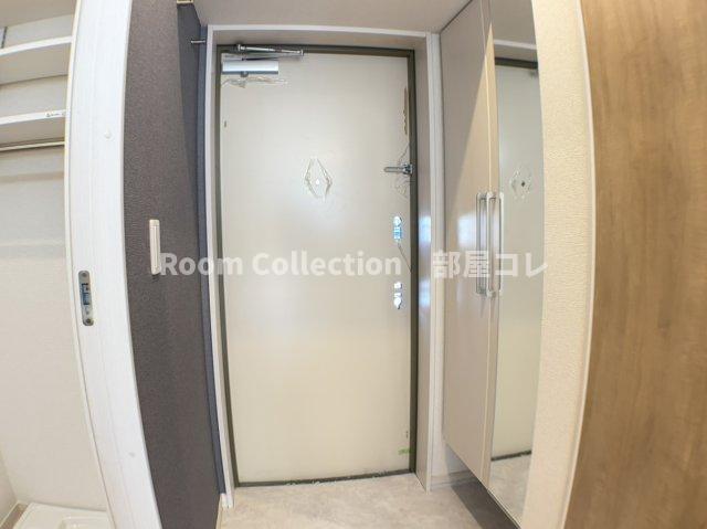 玄関　※同物件他部屋写真　反転の場合有　現状優先
