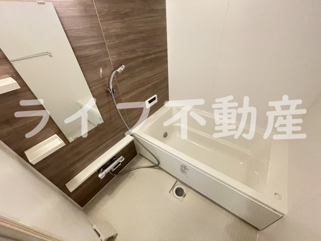 バス・シャワールーム　お風呂で日々の疲れを落としましょう