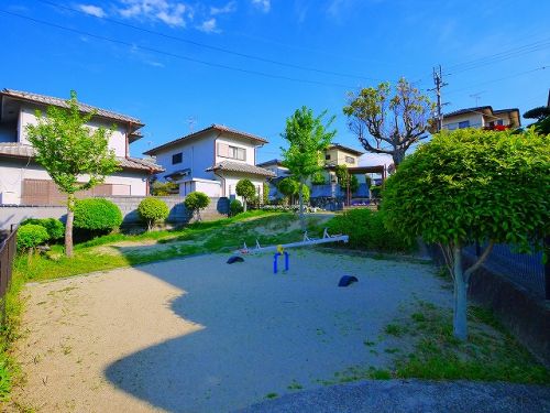 公園　有里第3公園（公園）まで329m