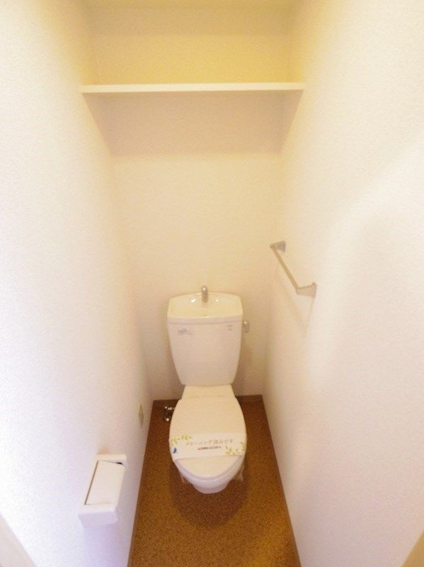 西武多摩湖線 一橋学園駅 徒歩4分 6階建 築20年のトイレ写真