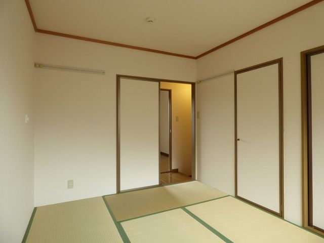 ＪＲ青梅線 河辺駅 徒歩11分 2階建 築30年の内装写真