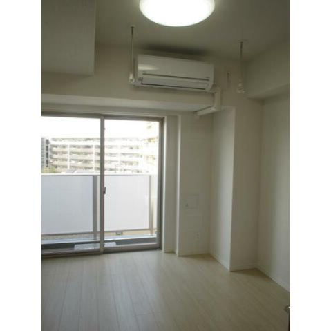 居室・リビング　6帖のお部屋です。