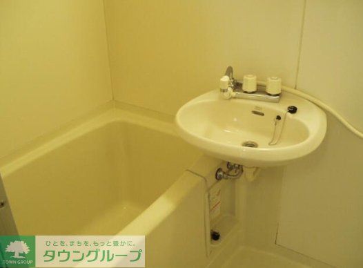 バス・シャワールーム　洗面